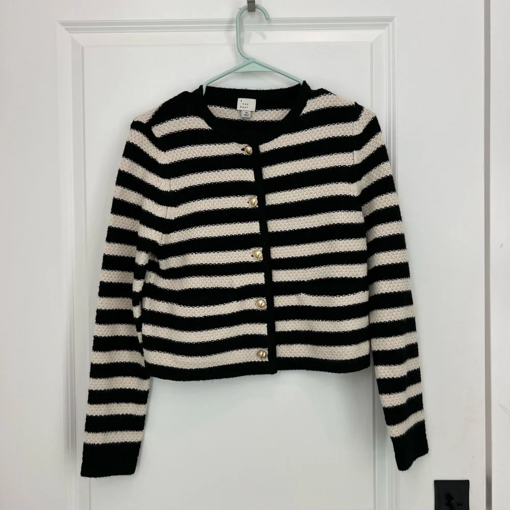 A New Day Ribbed Cuff Button-Front Cardigan - Picture 2 of 3